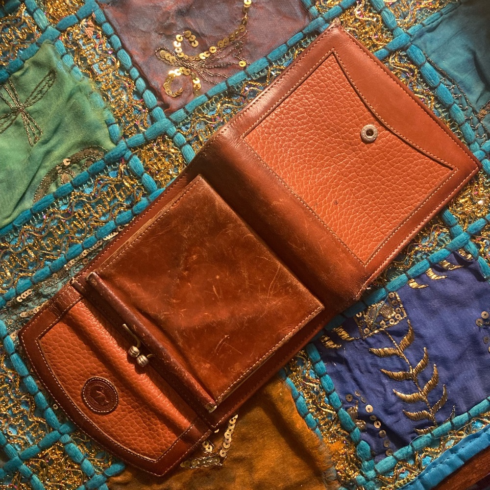 Vintage Dooney and Bourke Wallet